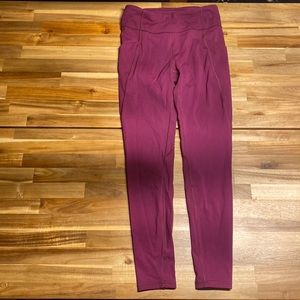 Lululemon high rise leggings. Time to sweat high rise 28”